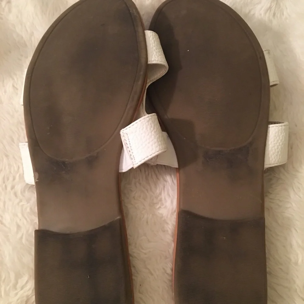 Sonoma White Flat Sandals, Size Large (8 to 9)